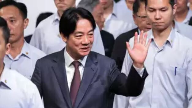 Президент Тайваня благодарит армию за защиту