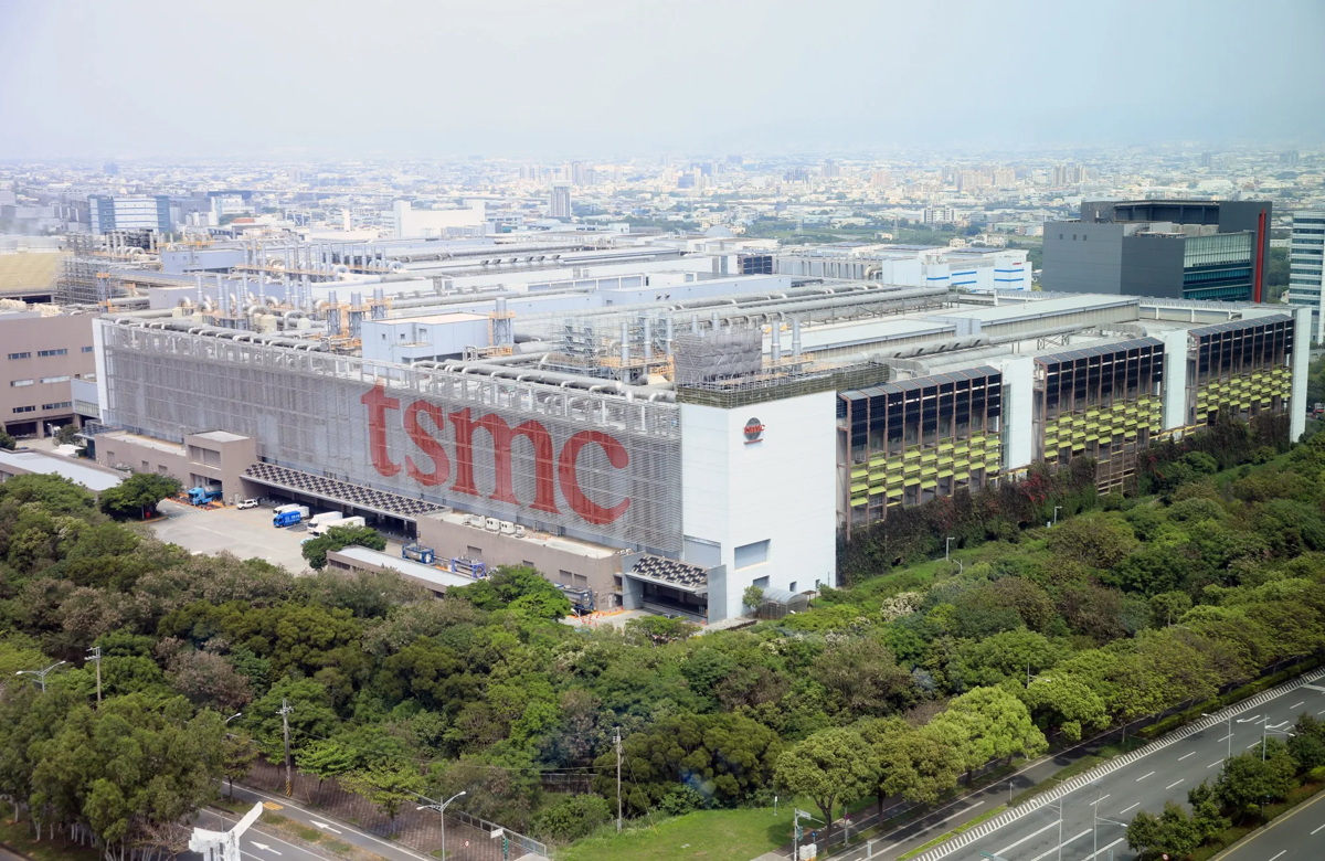 TSMC Q4 Profit Rises 35% to Record High