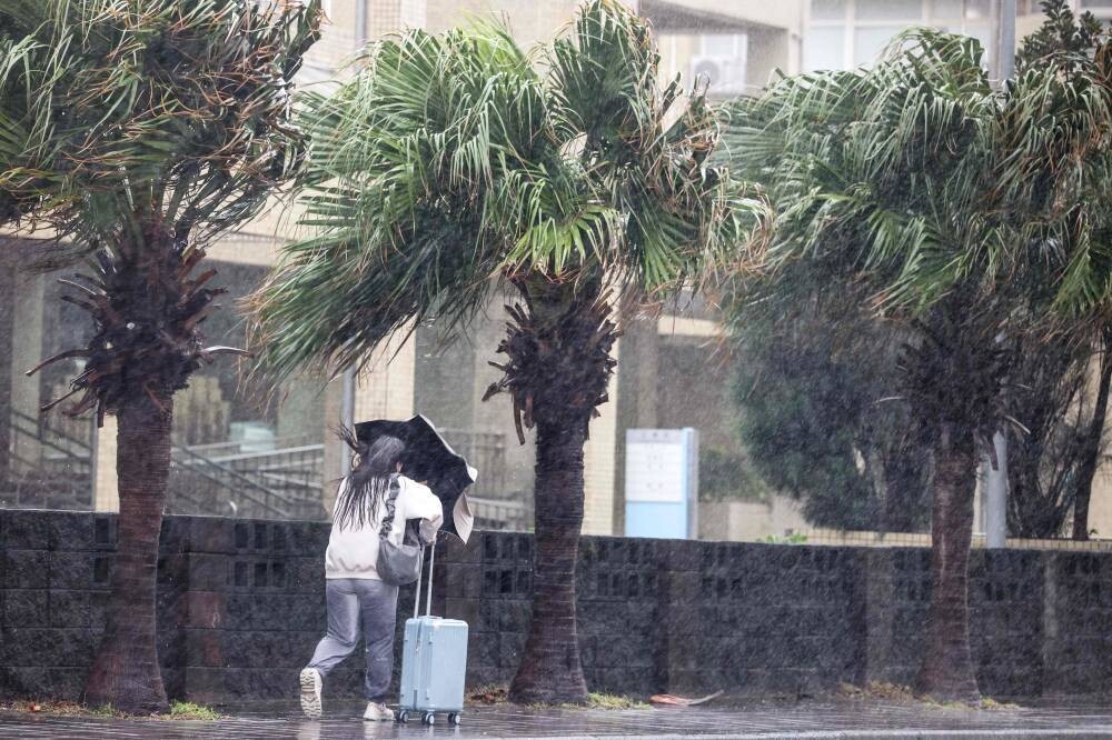 Over 8300 Evacuated Ahead of Typhoon in Taiwan