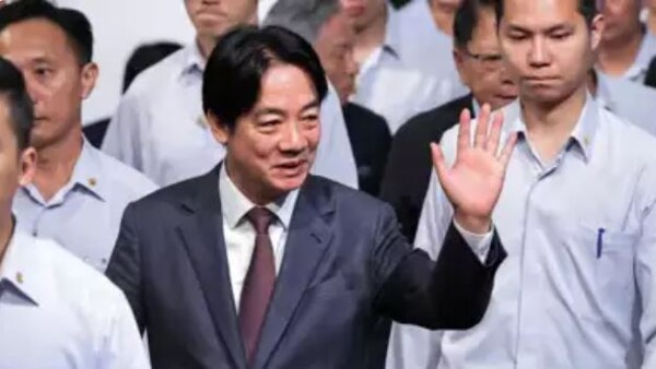 Президент Тайваня благодарит армию за защиту